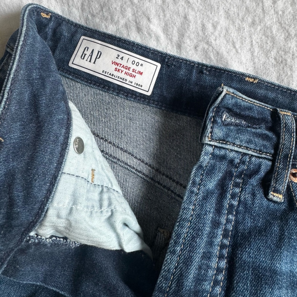 GAP Women's Vintage Slim High Rise Jeans - Indigo